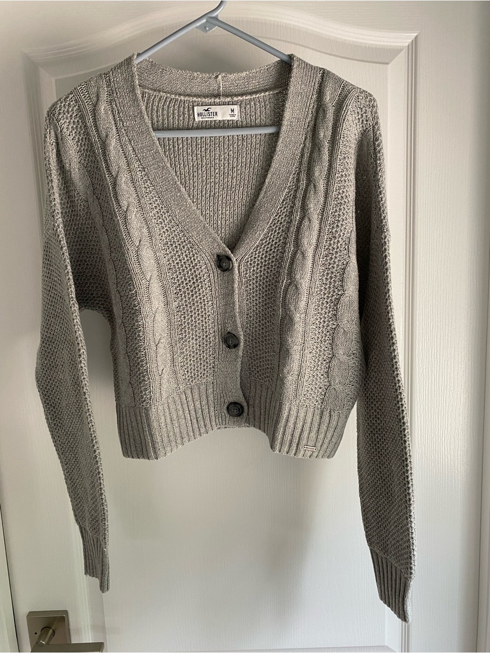 Hollister Light Gray Cropped Cable-Knit V-Neck Cardigan